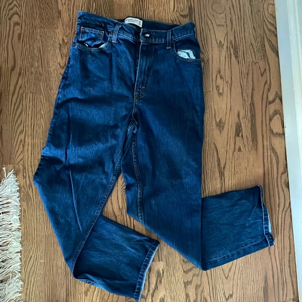 Abercrombie 90’s straight ultra high rise jeans